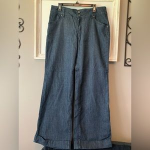 Cato women’s wide leg pant in size 16